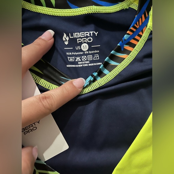 NWT Liberty Pro men’s tshirt - Picture 4 of 4